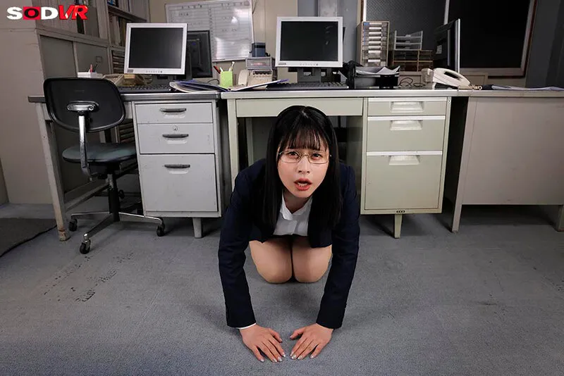 優梨まいなのめがね・スーツ画像（13dsvr01913）#8