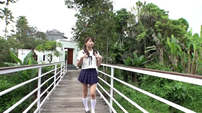 北岡果林のミニスカ・ニーソックス画像（301mbdd02175）#1