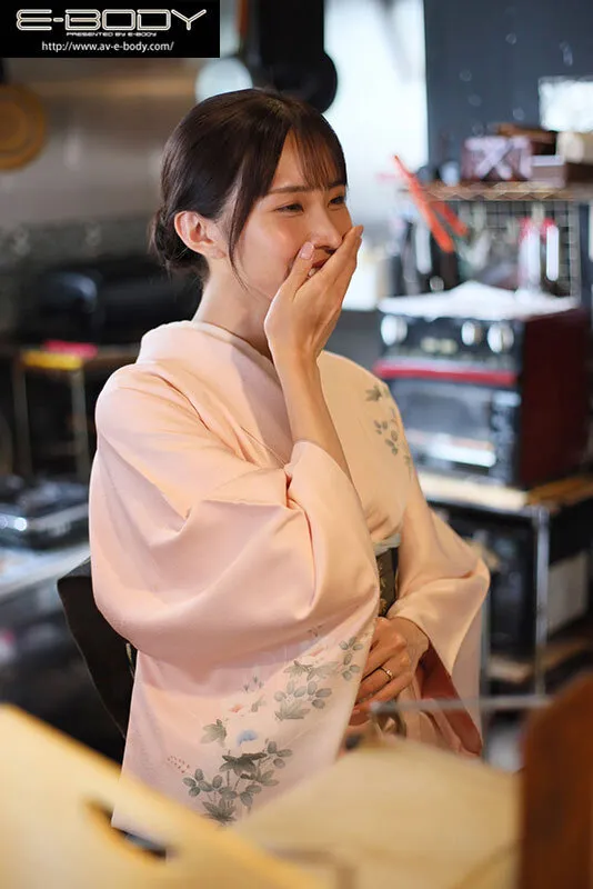 佐野秋帆の和服・浴衣・巫女画像（eyan00208）#2