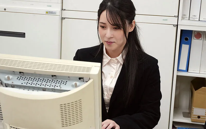 十川ありさのスーツ画像（h_1664hnbr00007）#1